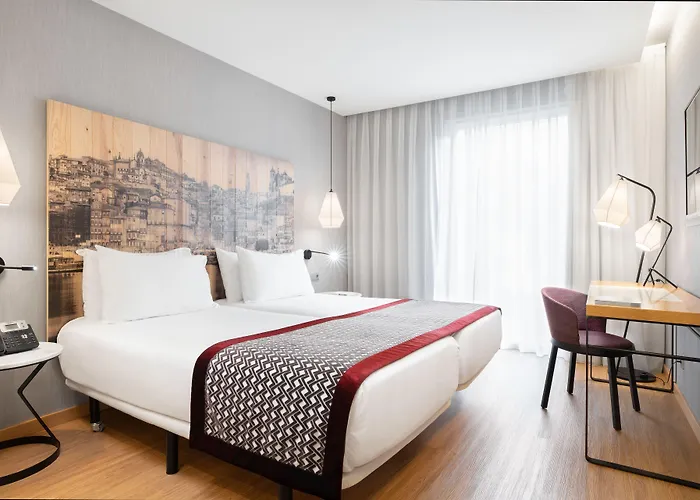 מלון Eurostars Centro 4*