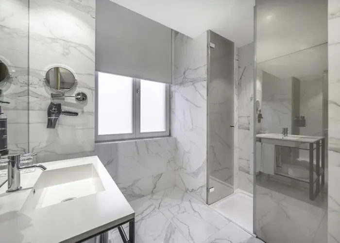 Eurostars Centro 4* פורטו