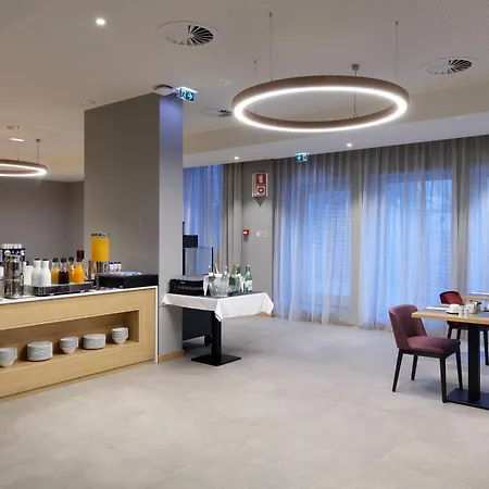 ホテル ユーロスターズ セントロ