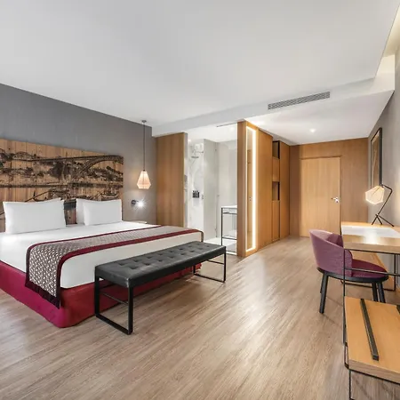Eurostars Centro Otel 4*