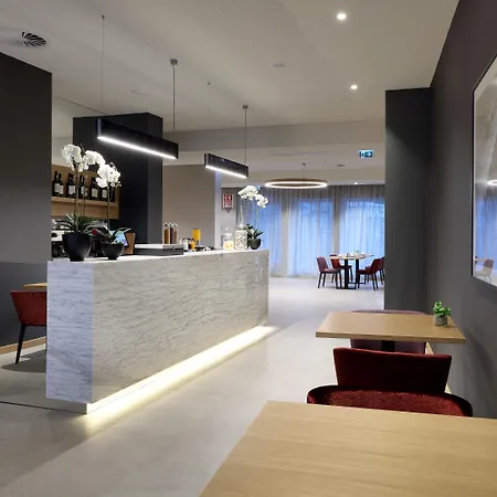 Eurostars Centro Отель