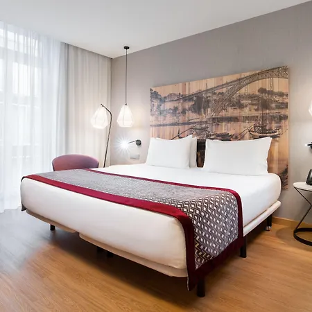 Eurostars Centro Порту