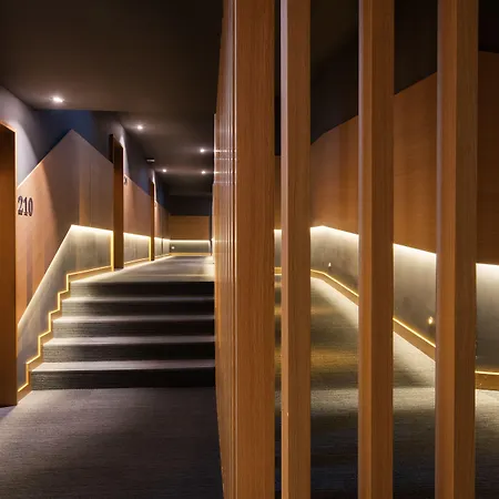 Отель Eurostars Centro