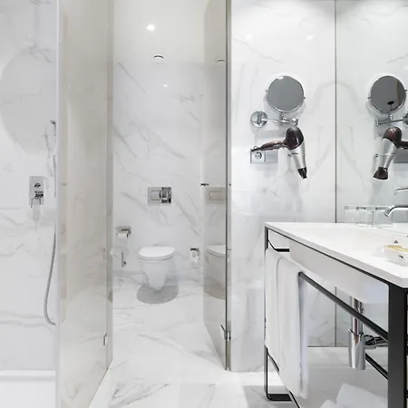 Eurostars Centro Порту